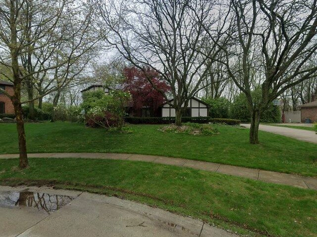 House image located at Troy, MI 48098