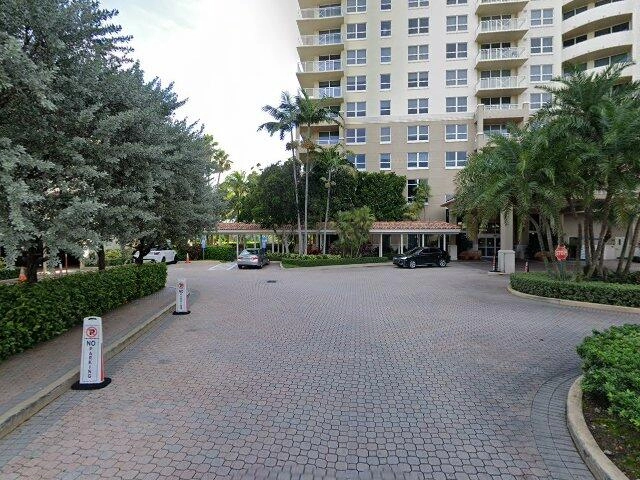 House image located at Miami, FL 33180