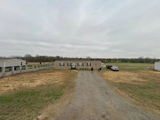 House image located at Dale, TX 78616