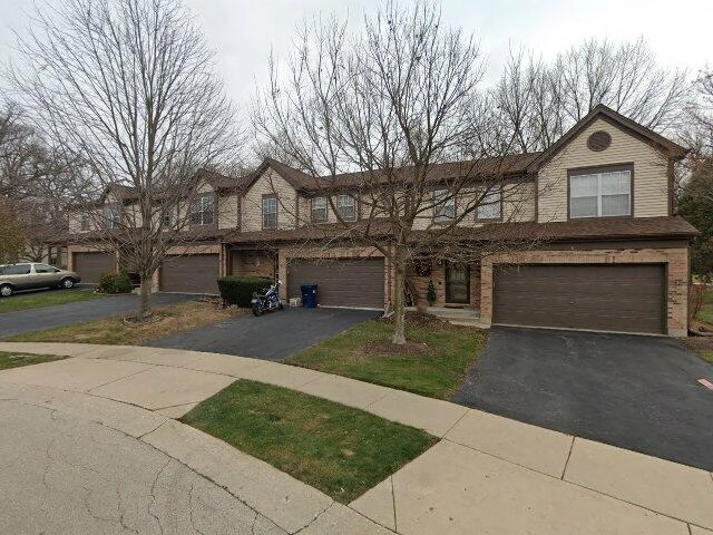 House image located at Algonquin, IL 60102