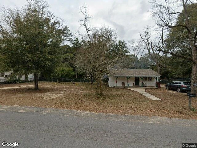 House image located at Crestview, FL 32536