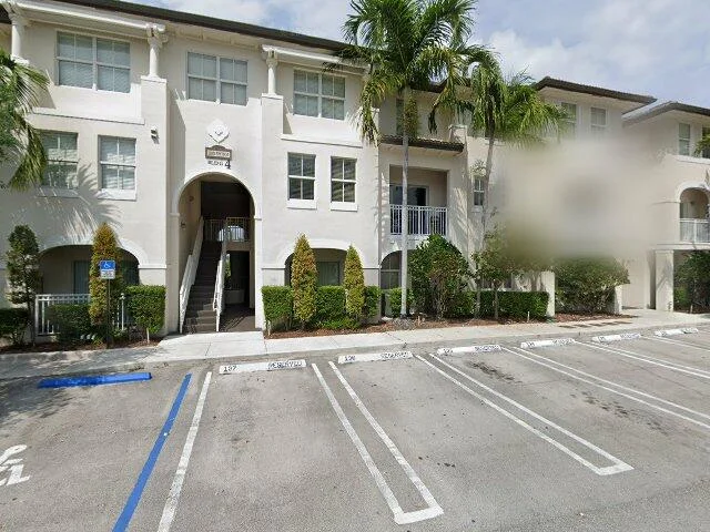 House image located at Miami, FL 33178