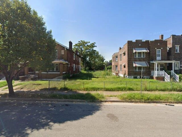 House image located at Saint Louis, MO 63108