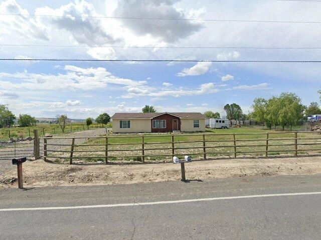 House image located at Sunnyside, WA 98944