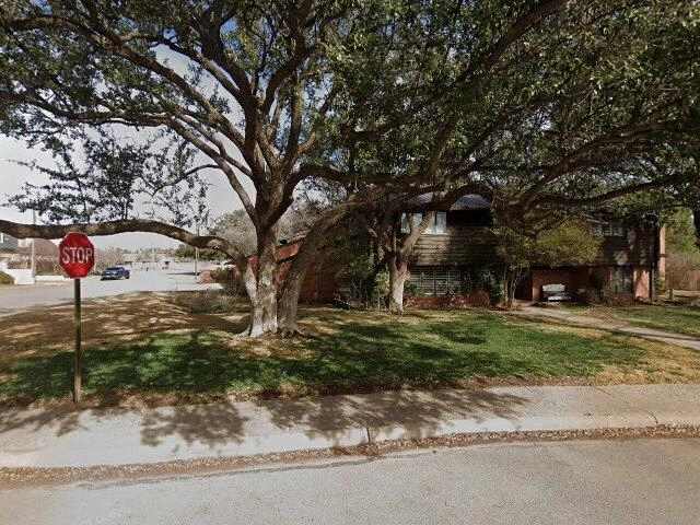 House image located at Niles, MI 49120