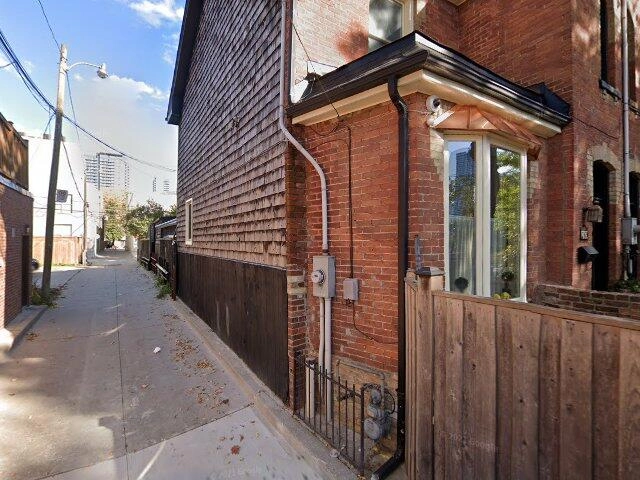 House image located at Rio Dell, CA 95562