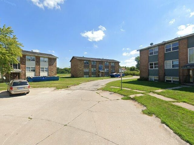 House image located at Silvis, IL 61282