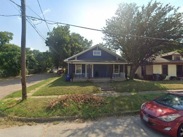 House image located at Dallas, TX 75215