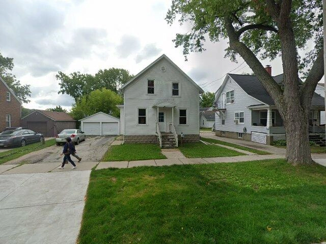 House image located at Warsaw, IN 46580