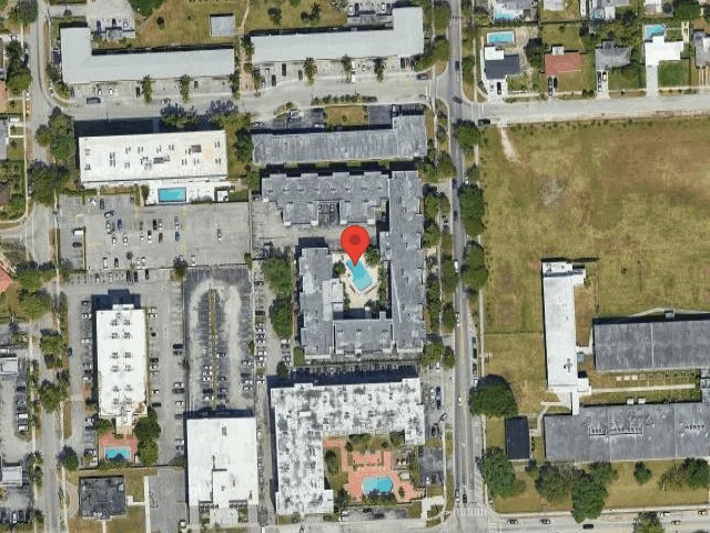 House image located at Miami, FL 33162