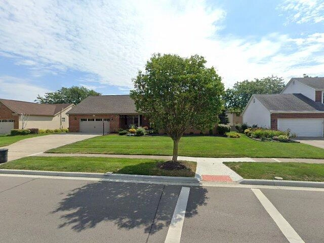 House image located at Grove City, OH 43123