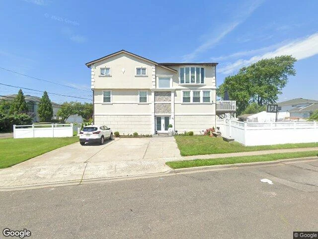 House image located at Freeport, NY 11520