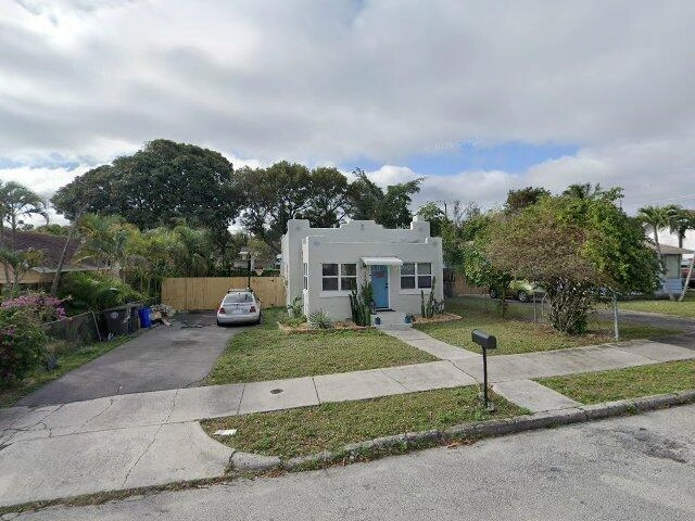 House image located at West Palm Beach, FL 33405