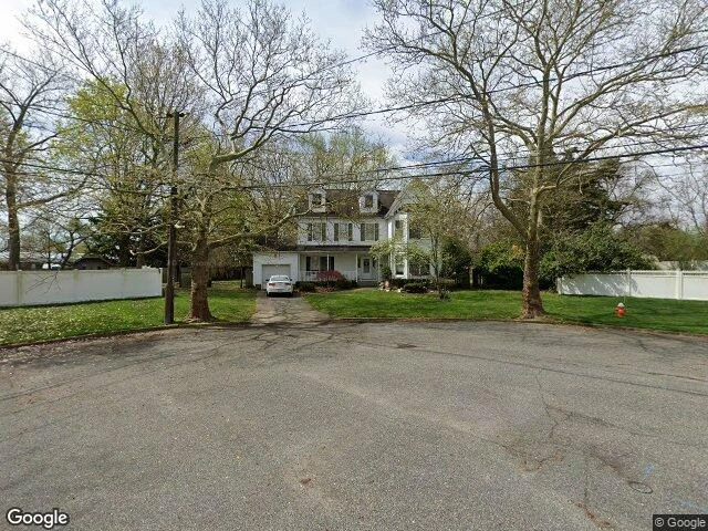 House image located at Commack, NY 11725
