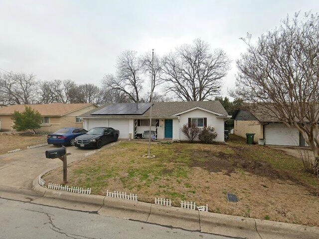House image located at Arlington, TX 76010
