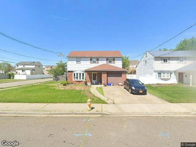 House image located at Freeport, NY 11520