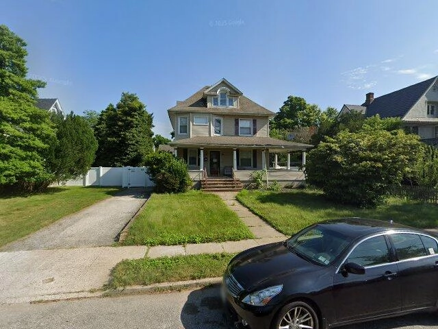 House image located at Freeport, NY 11520
