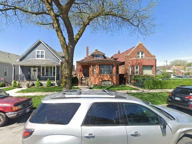 House image located at Chicago, IL 60617