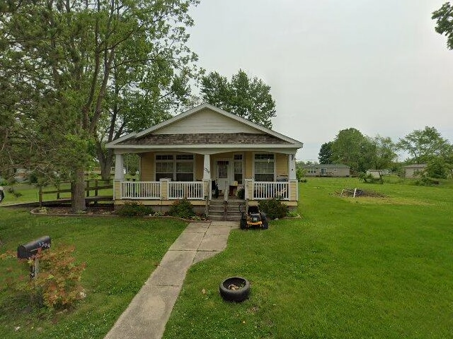 House image located at Salem, IL 62881
