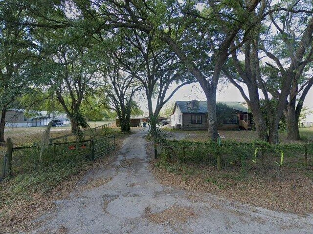 House image located at Zephyrhills, FL 33540
