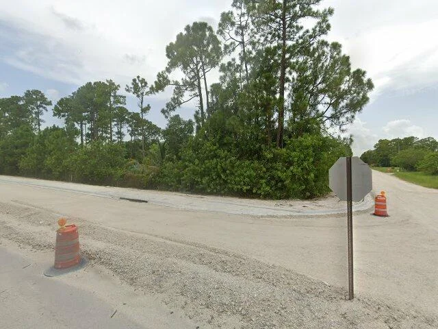 House image located at Loxahatchee, FL 33470