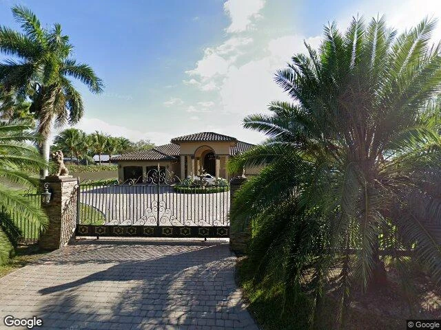 House image located at Miami, FL 33187