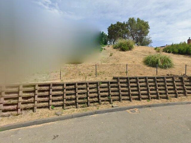 House image located at Oakland, CA 94611