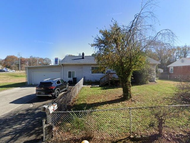 House image located at Cincinnati, OH 45211