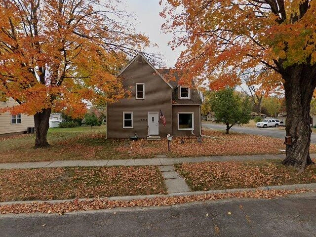 House image located at Glencoe, MN 55336