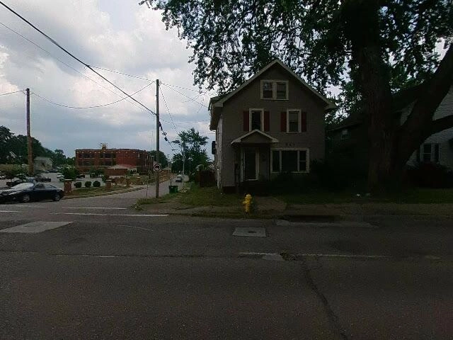 House image located at Barberton, OH 44203