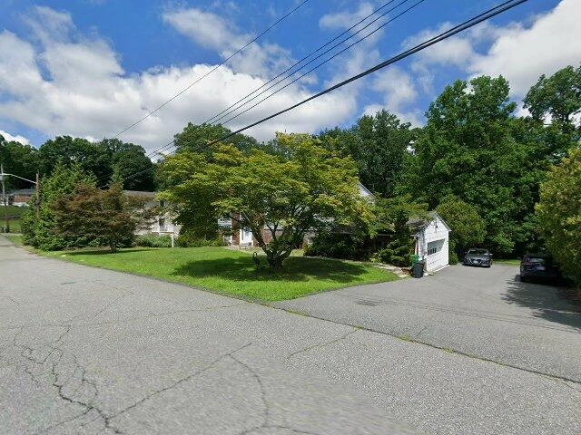 House image located at Levittown, PA 19055