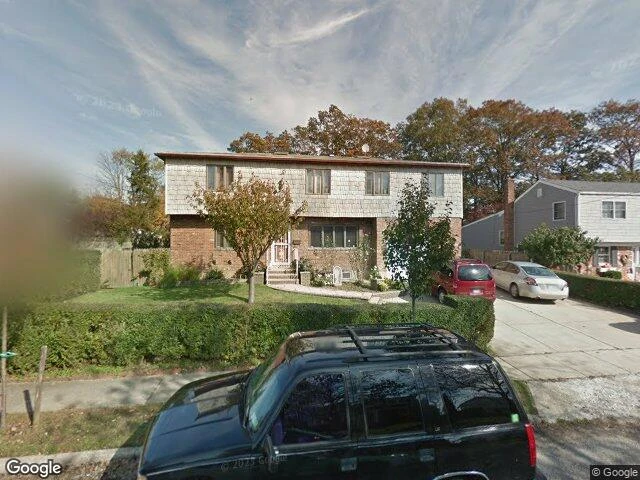 House image located at Lindenhurst, NY 11757