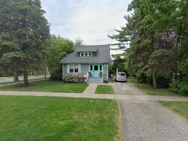 House image located at Des Plaines, IL 60016