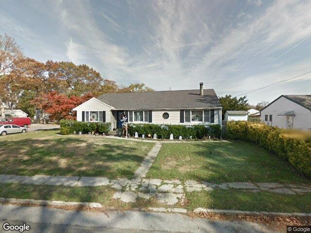 House image located at Lindenhurst, NY 11757