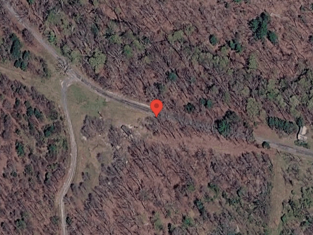 House image located at Paw Paw, WV 25434