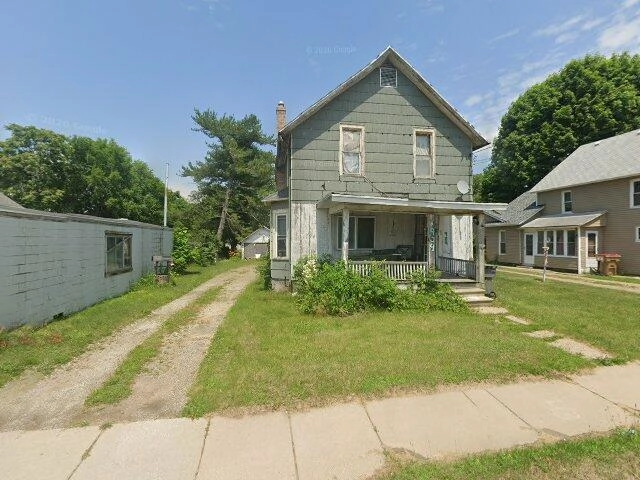 House image located at Owosso, MI 48867