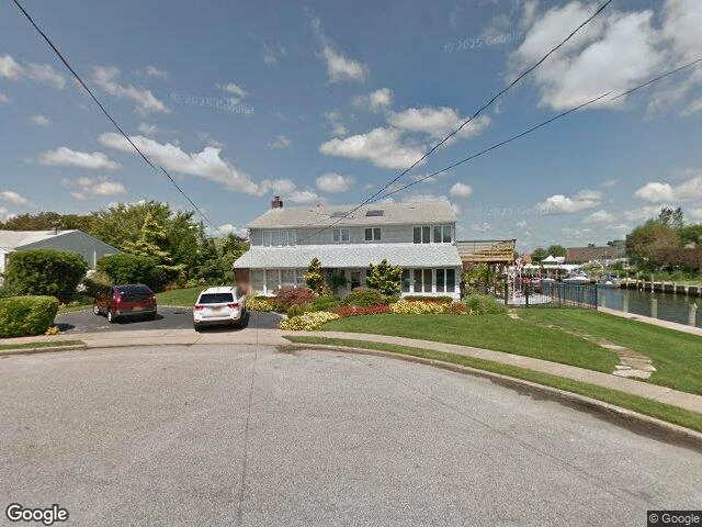 House image located at West Islip, NY 11795