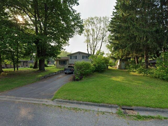 House image located at Flint, MI 48506