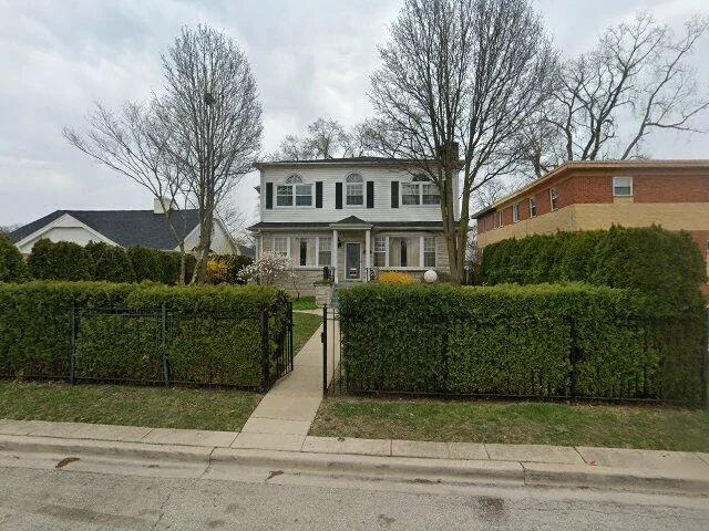 House image located at Evanston, IL 60201