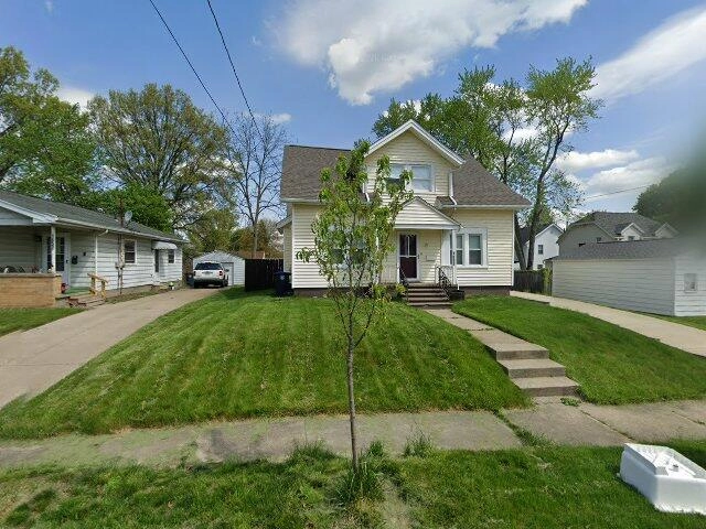 House image located at Akron, OH 44305