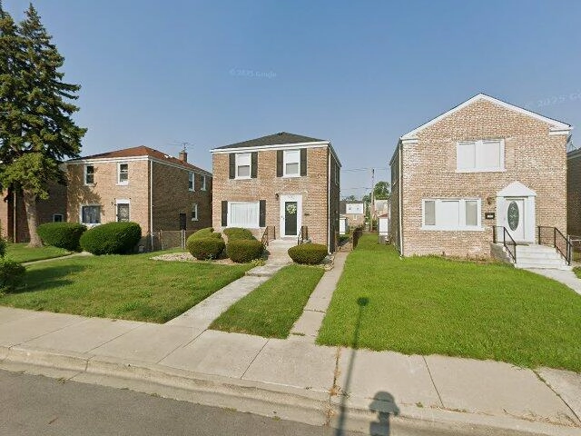 House image located at Chicago, IL 60620