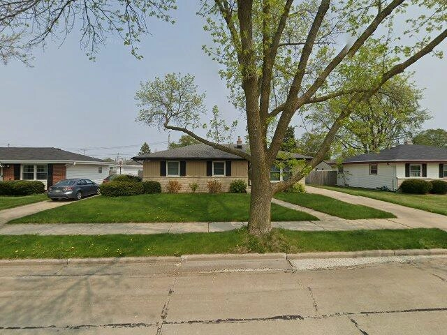 House image located at Racine, WI 53402
