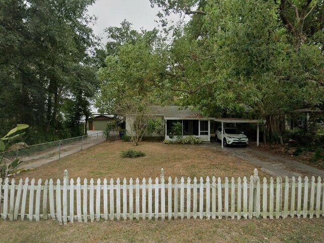 House image located at Tampa, FL 33603