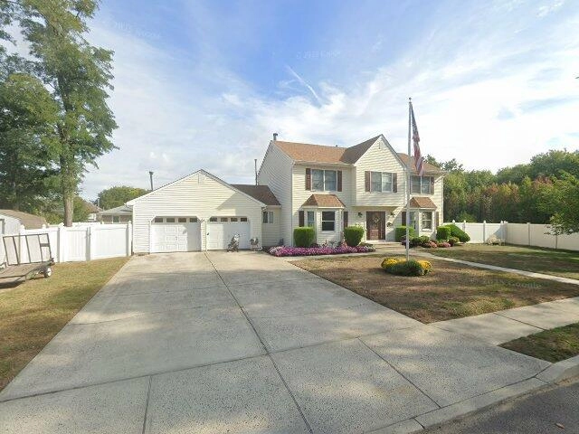 House image located at Massapequa, NY 11758