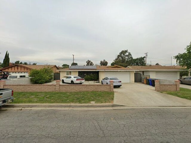 House image located at Fontana, CA 92335
