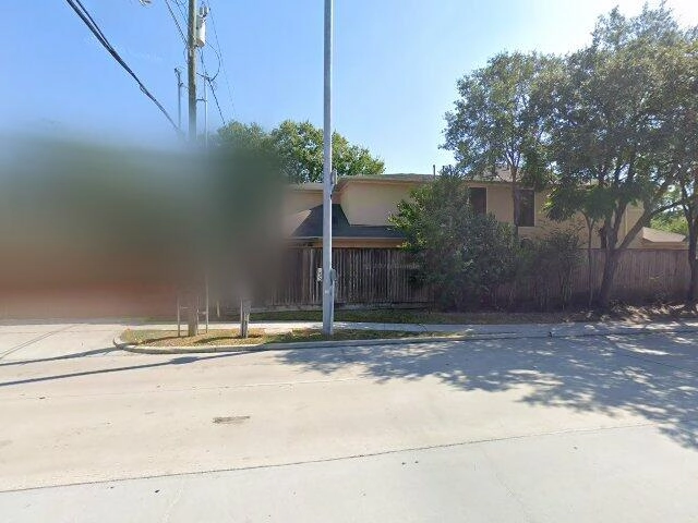 House image located at West Bloomfield, MI 48322