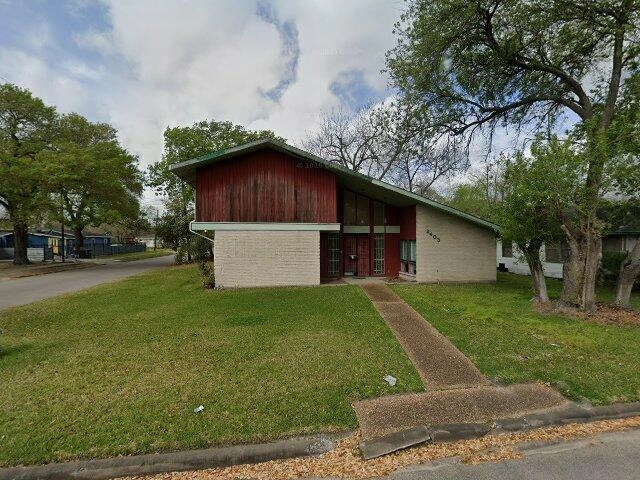 House image located at Houston, TX 77026