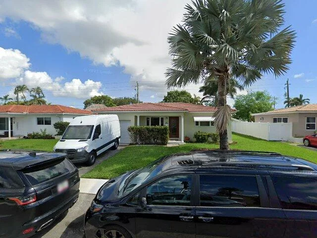 House image located at Dania, FL 33004