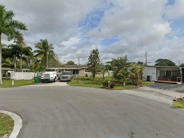 House image located at West Palm Beach, FL 33413