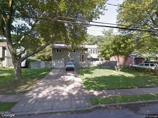 House image located at Bayport, NY 11705